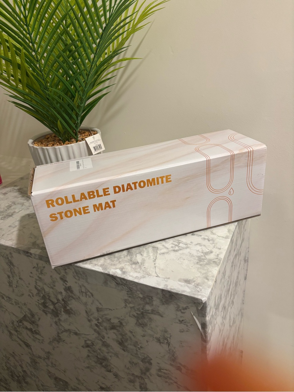 Amazon Rollable Diatomite Stone Mat - White with Gold Text